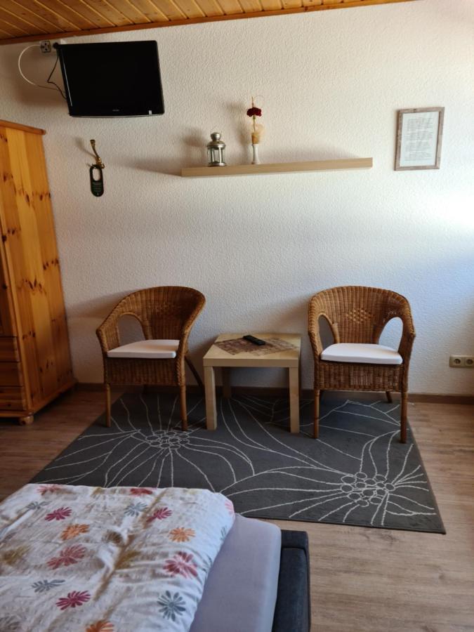 Gaestehaus Portugall Ellenz-Poltersdorf Ngoại thất bức ảnh