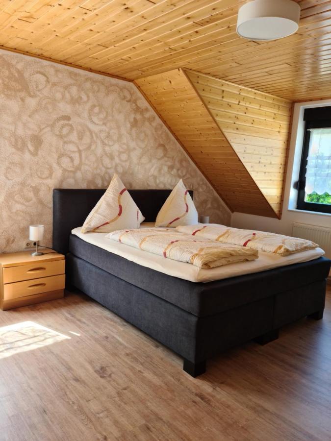 Gaestehaus Portugall Ellenz-Poltersdorf Ngoại thất bức ảnh