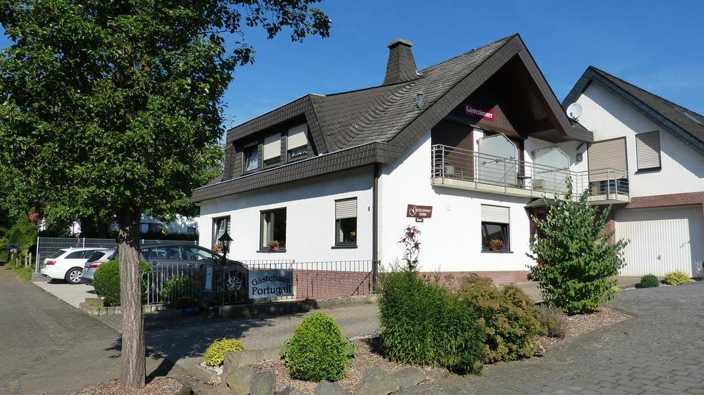 Gaestehaus Portugall Ellenz-Poltersdorf Ngoại thất bức ảnh